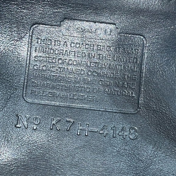 Coach small black leather shoulder bag - Picture 6 of 9